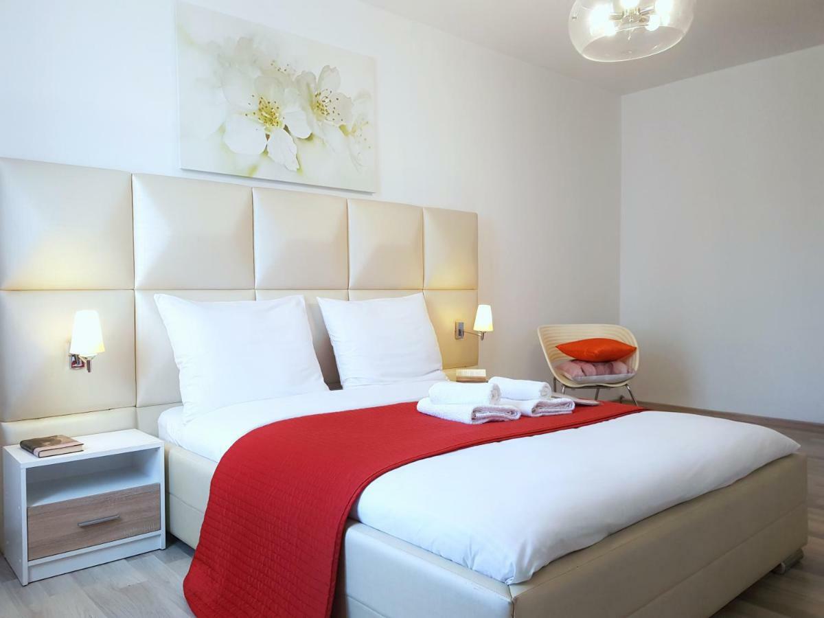 Warsaw Royal Stay Aleja Jana Pawla II ภายนอก รูปภาพ