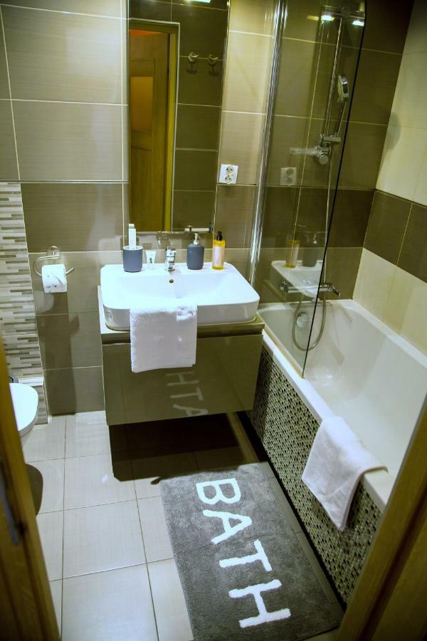 Warsaw Royal Stay Aleja Jana Pawla II ภายนอก รูปภาพ